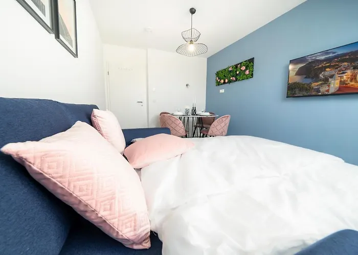 Noble Suite - Living & Work Place